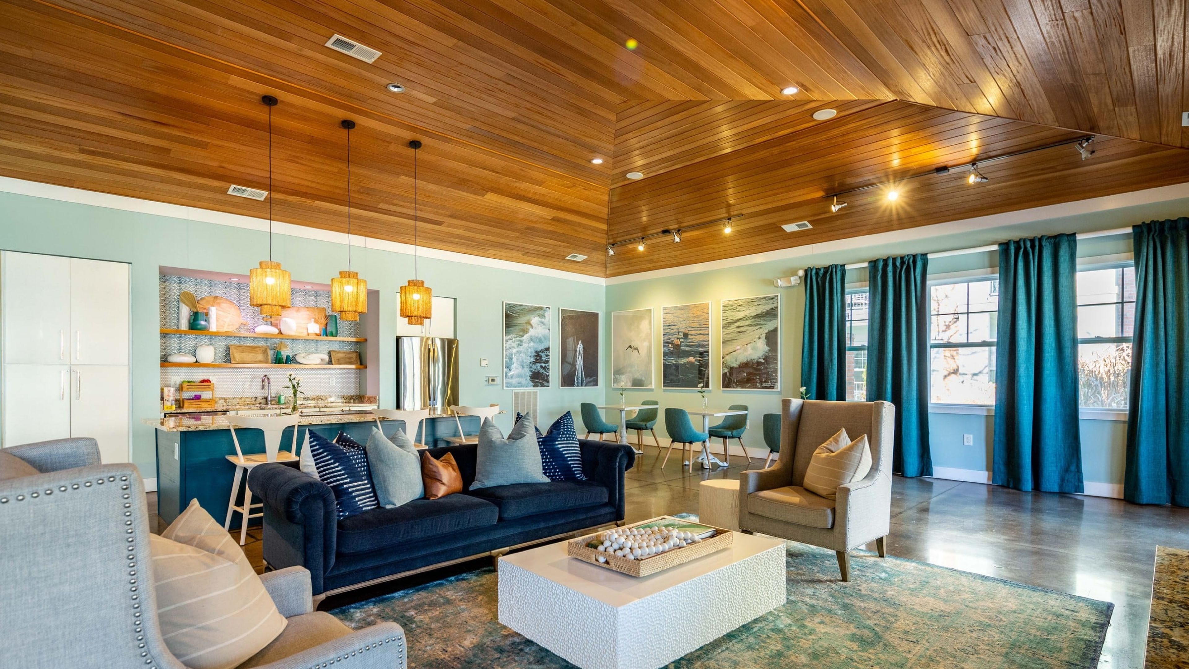 Hawthorne at the Station resident clubhouse amenity with seating area and beautiful finishes